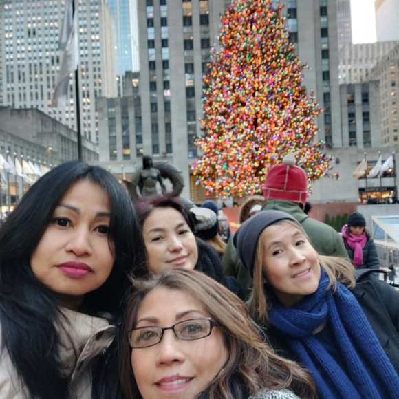 Dresses - Picture 5 of 8